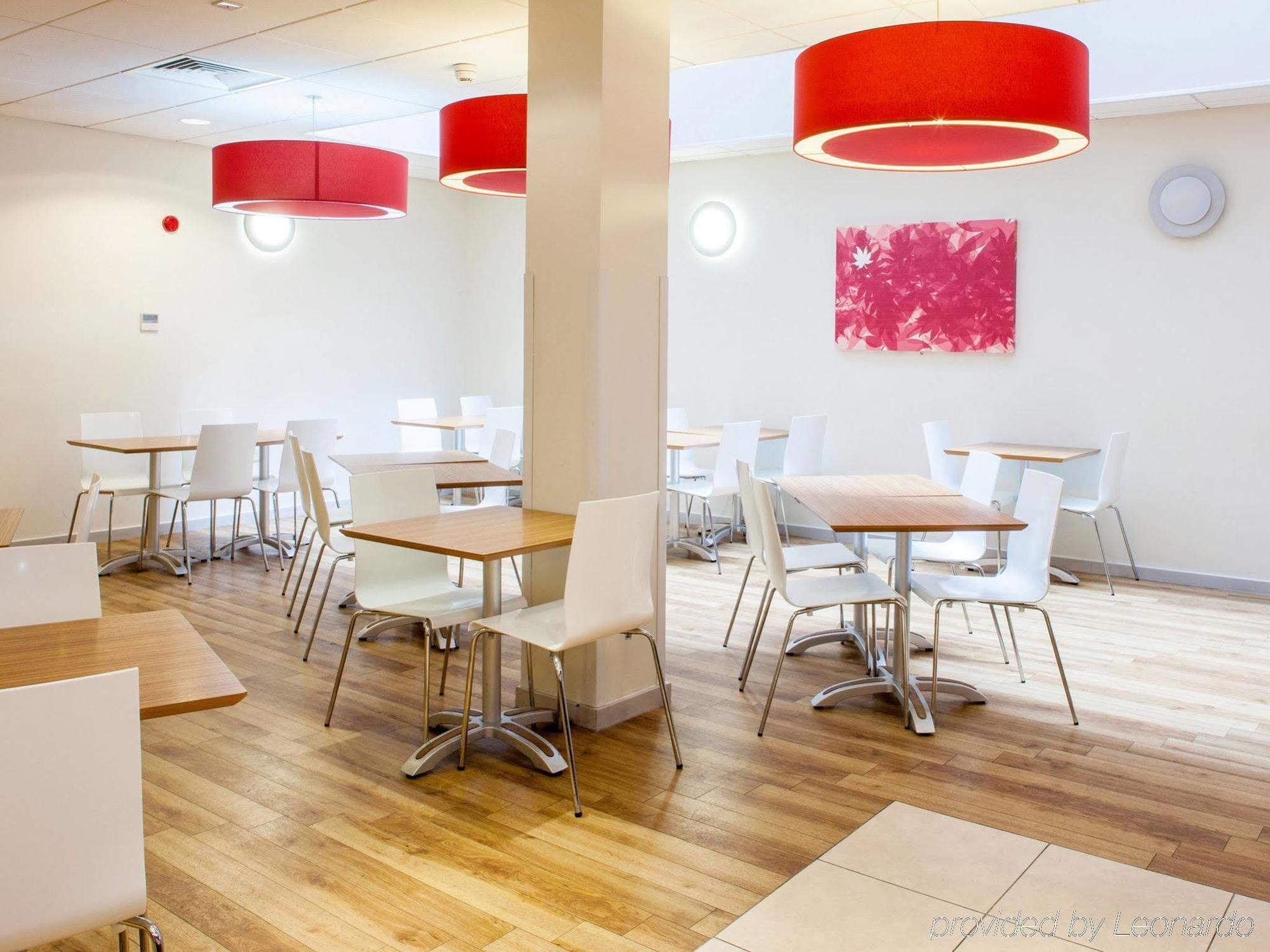 Travelodge London אילינג מראה חיצוני תמונה